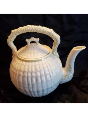 Beautiful Belleek Limpet Tea Pot